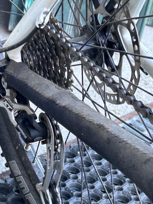 Bicicleta Bergamont em carbono