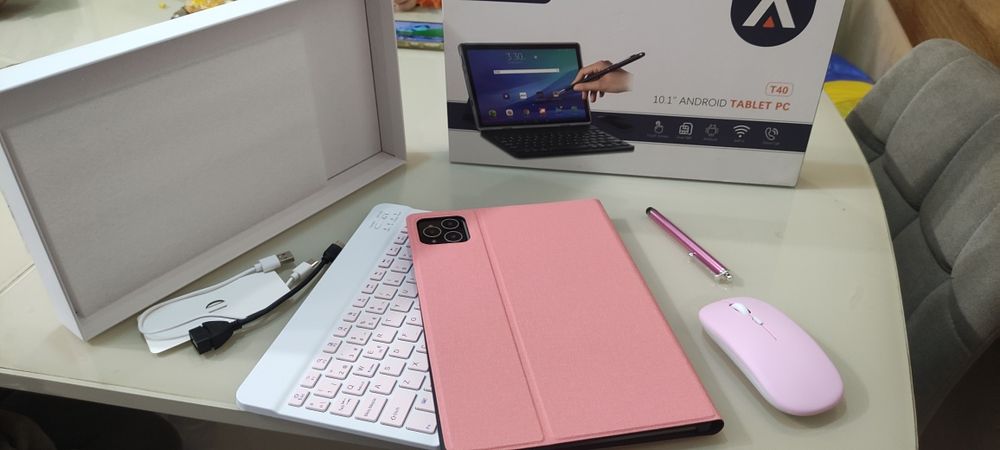 Планшет  10.1" CRELANDER T40 новий