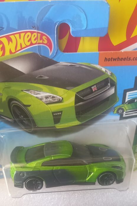 17 Nissan GT-R R35- Guaczilla hot wheels