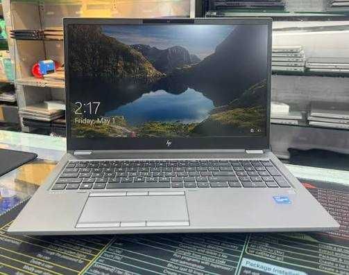 HP FURY workstation I7 4,8GHZ 128GB memoria  SSD M2 1TB 2 GRAFICAS RTX A2000
