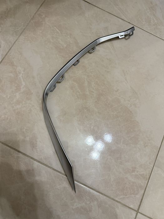 8W6853555 - AUDI A5 S5 накладка в бампер диффузор задний левый