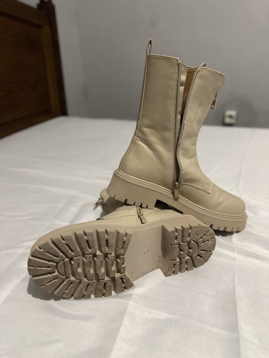 Bota usada apenas 1 vez