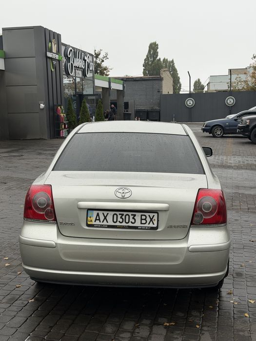 Продам Toyota Avensis 2007 год