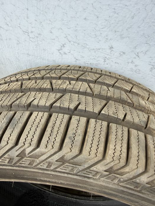 Продам 2 шини Continental 255/45 R 20