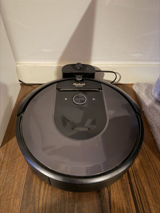 Irobot roomba i7 com peças de  substituição