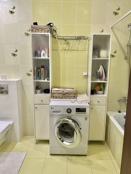 Продаж затишного заміського будинку