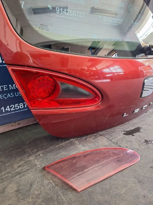 Tampa da mala usada SEAT LEON 1P ENVIO GRATUITO
