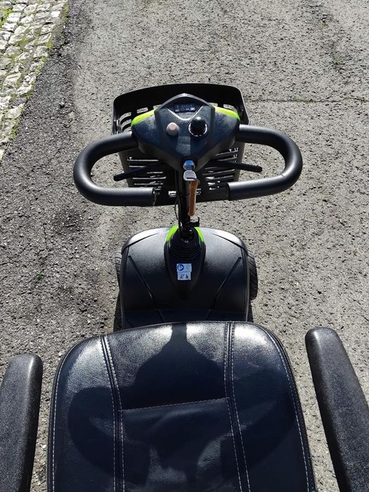 Scooter eletrica mobilidade reduzida