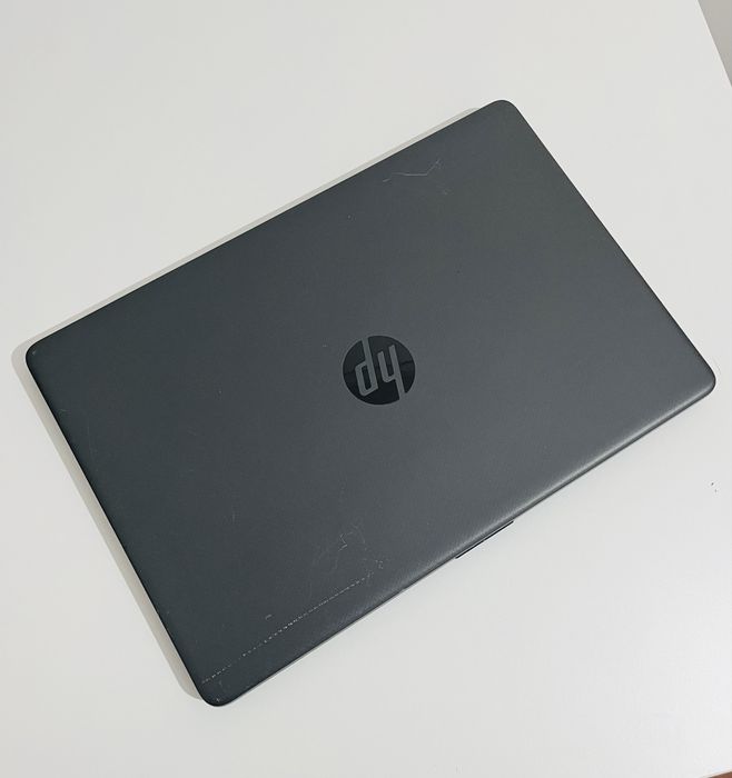 HP 15s – Ryzen 5 4500U | 8GB RAM | SSD 256GB