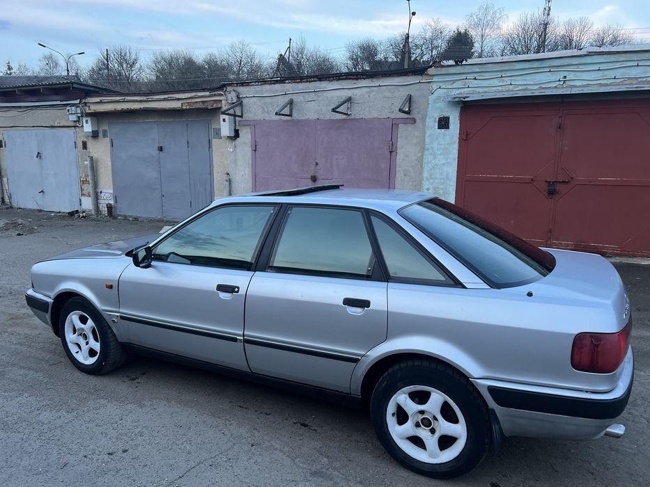 Продам ауді 80 б4