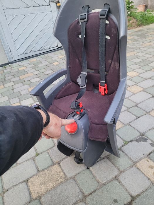 Крісло дитяче на багажник з амартизатором