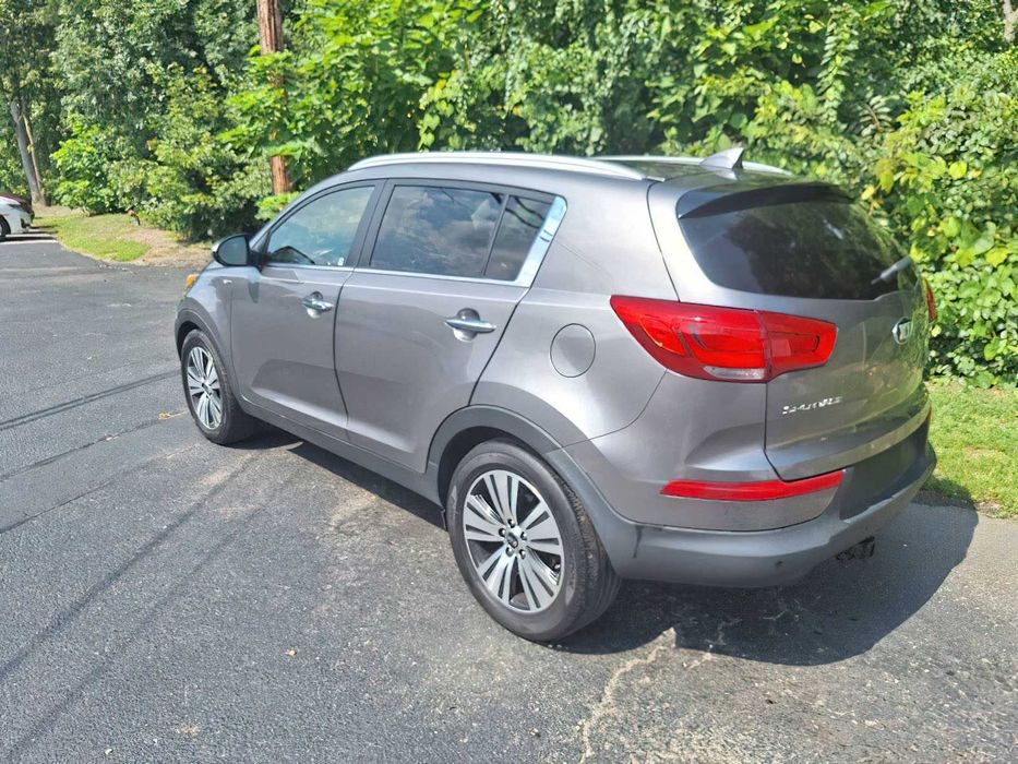 Kia Sportage EX      2015