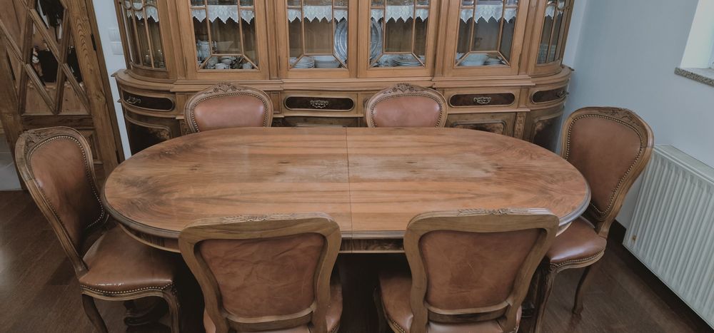 Conjunto Sala, Madeira maciça