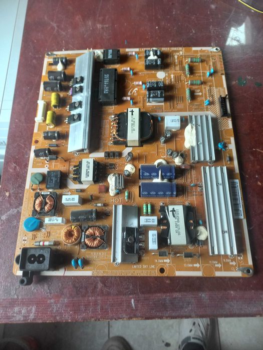 Sprzedam płytę główną ue40f6400 bn94 0655e.