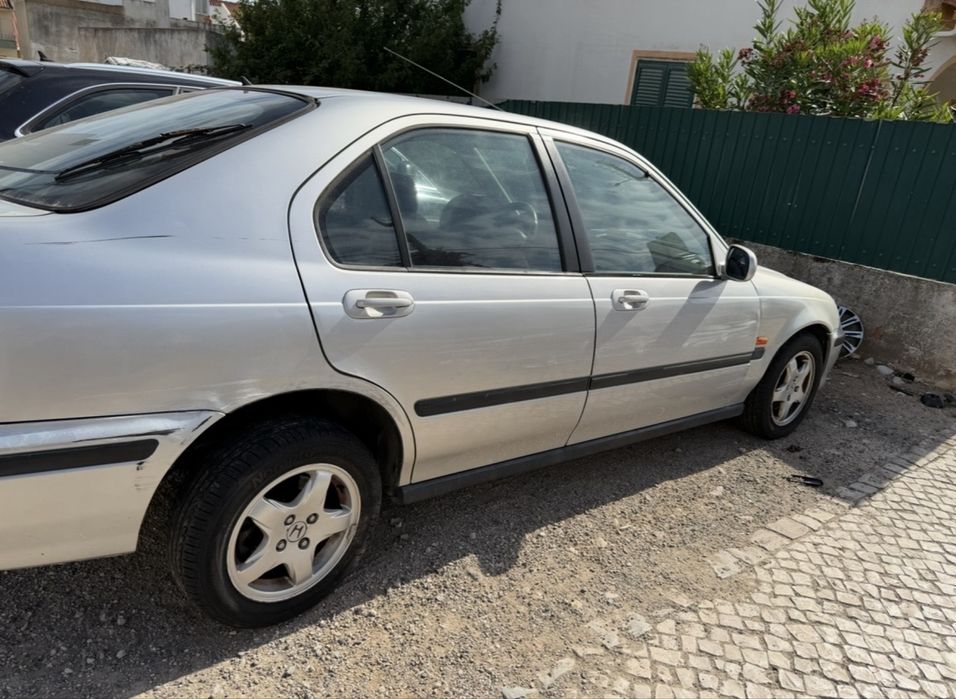 Honda Civic 1.5 (2000) – 174.717 km – Sinistrado