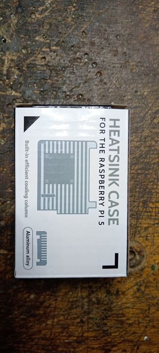 корпус-радіатор для Raspberry Pi 5.