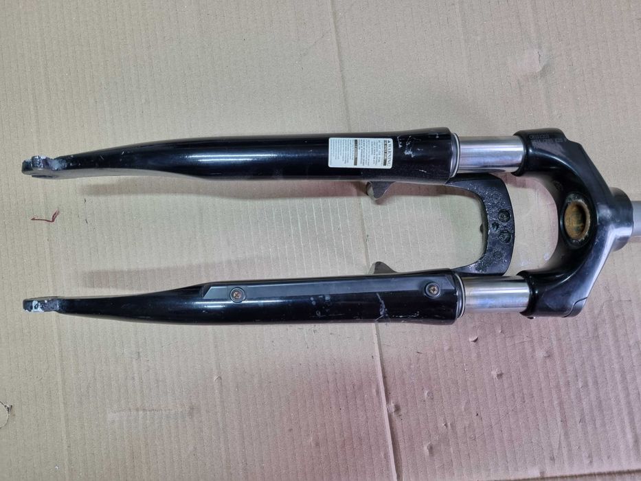 SR Suntour E25, 50mm, 28