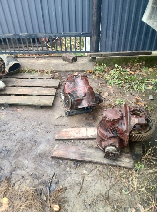 Редуктор урал 47 48 49 зубів та різні запчасти до урала