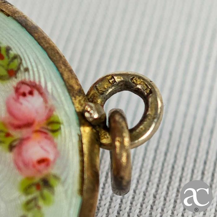 Pendente Relicário em prata e esmaltes de Reis, Filhos – Joalheiros