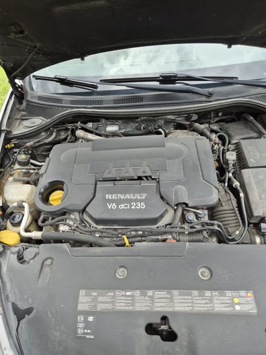 Laguna 3,0V6 235KM, 4CONTROL