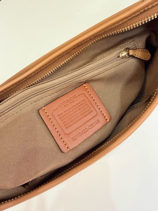 Жіноча нагрудна сумка LOUIS VUITTON CR149
