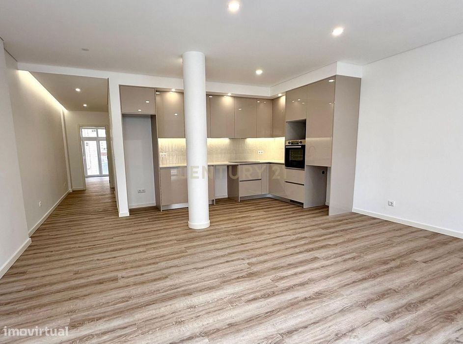 Apartamento T2 | Remodelado | Caldas da Rainha