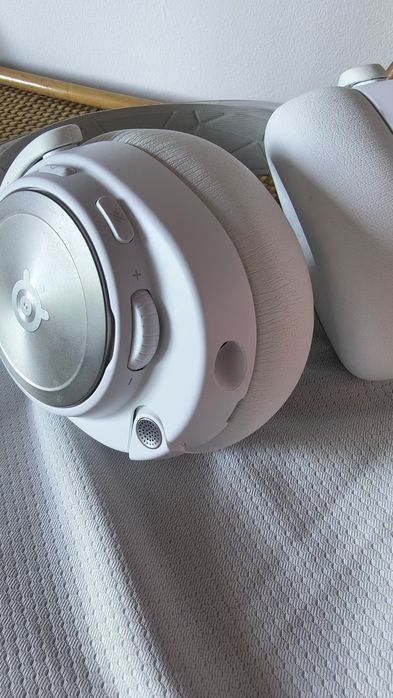 Steelseries Arctis Nova Pro Wireless