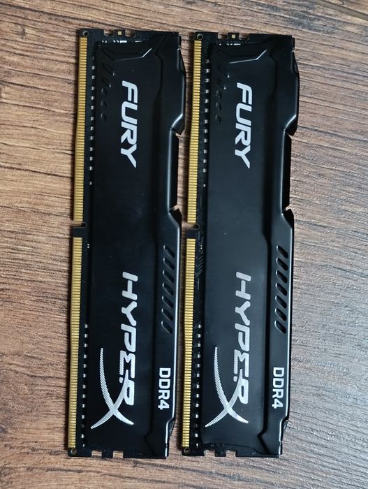 DDR4 HyperX Kingston Fury 16GB 3200Mhz (2400MHz)