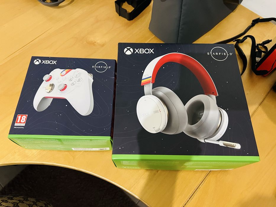 Xbox StarField - Comando & Headset