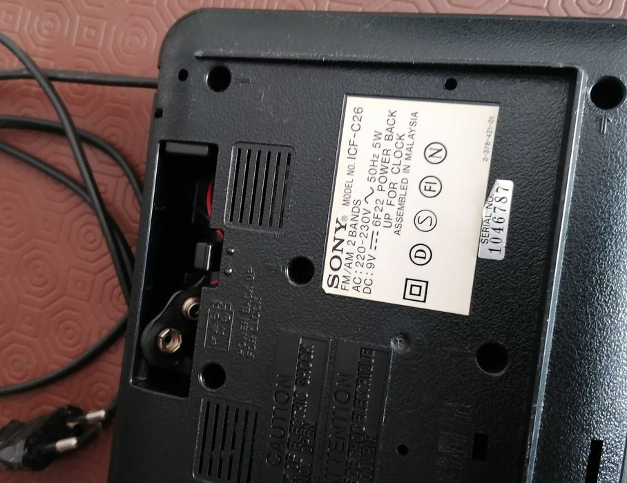 Radio despertador da "Sony", operacional, por 5€