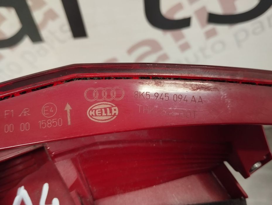 Farolim Direito AUDI A4 B8 - 8K5945094AA