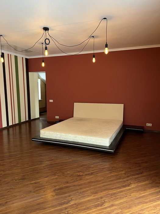 Будинок в Новому Дворі