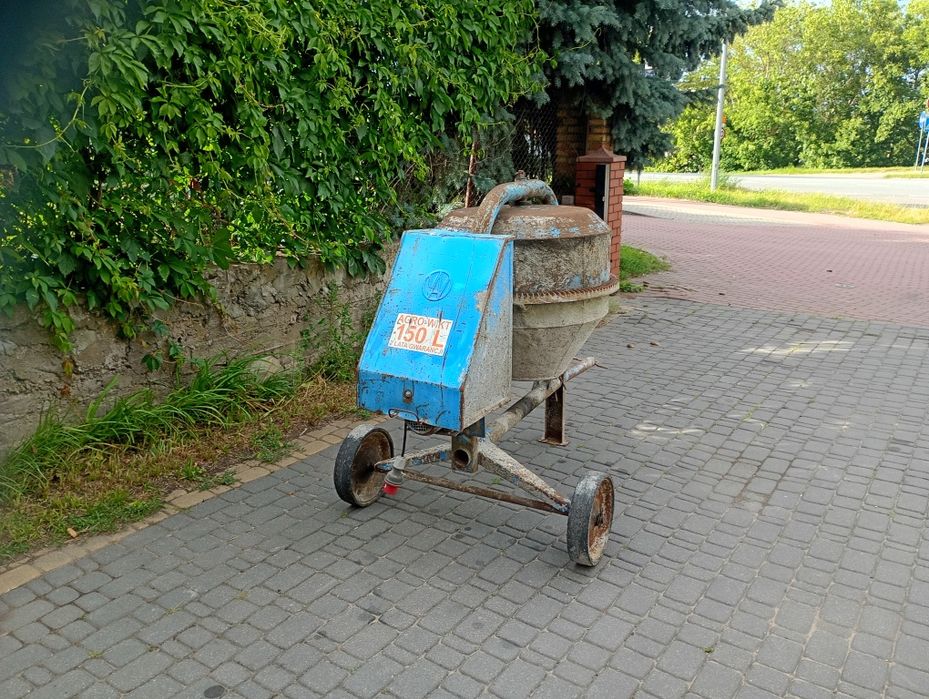 Betoniarka 200 L