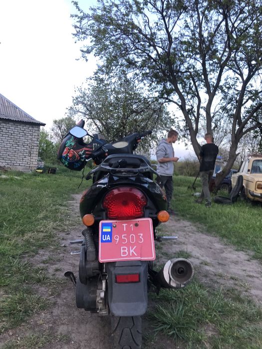 Продам скутер 2019 року SRARK  SR-150 S-16 з документами .