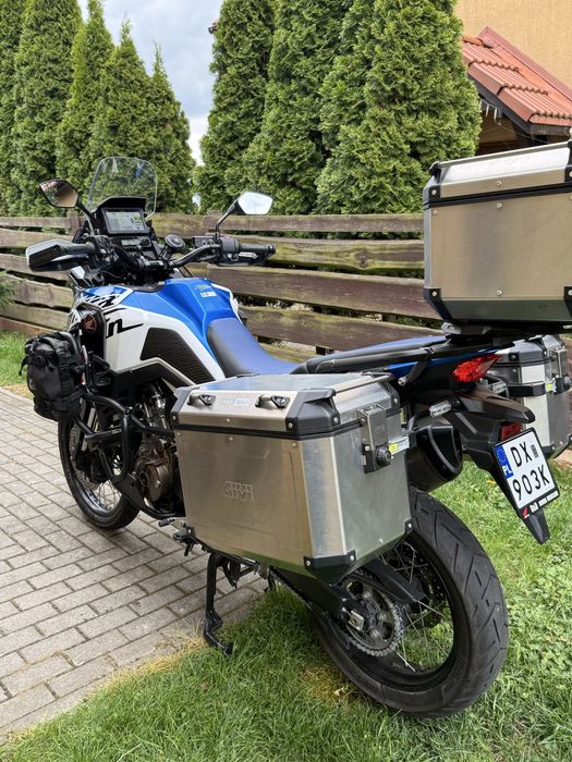 Honda CRF1100 Africa twin manual