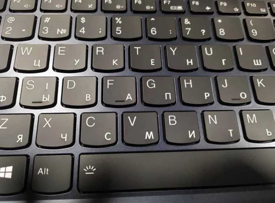 Якісно! Лазерная гравировка Лазерне гравіювання клавіатури ноутбука