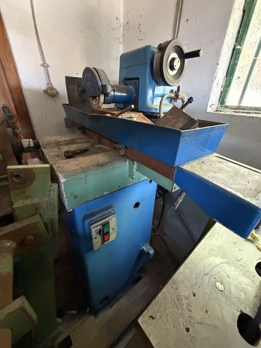 Retificadora industrial Monoprecis – máquina de precisão