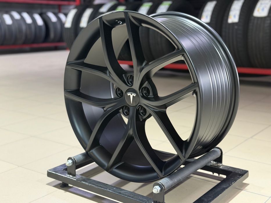 Нові диски Tesla R19 5x114.3  TES139 Matte Black