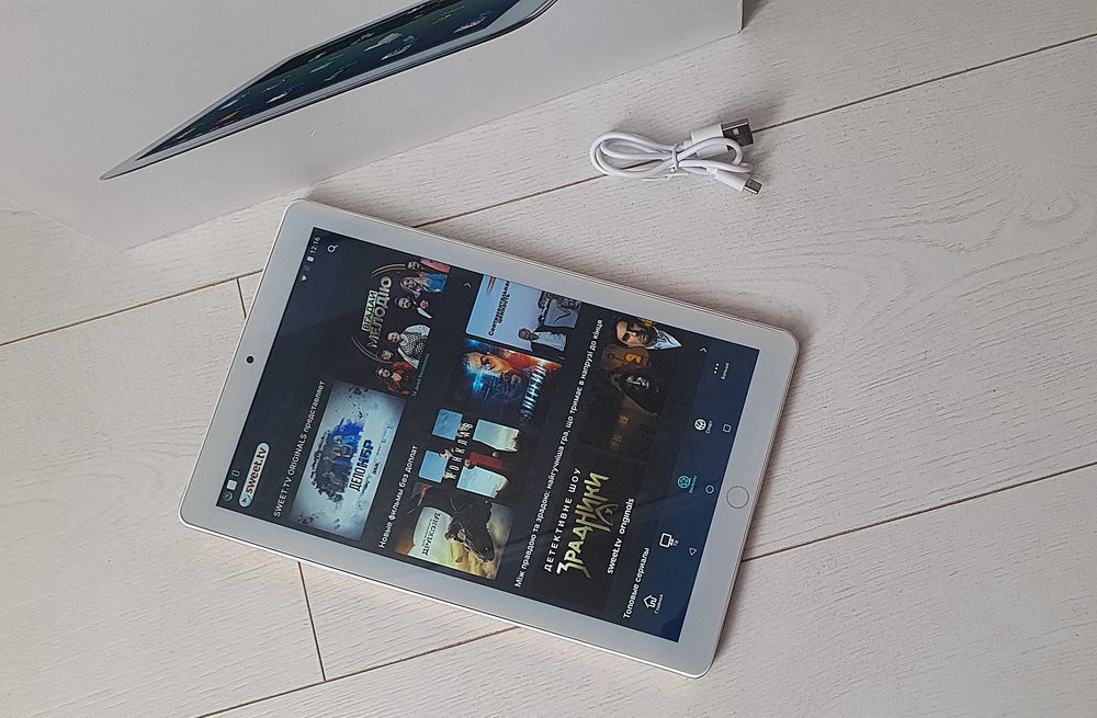 4/64Gb Планшет  10.1"дюйма, 2sim, WIFI, Bluetooth