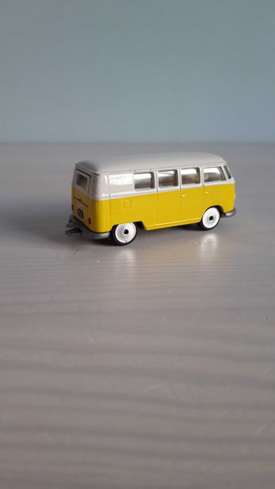 Majorette VW T1 w skali 1:59 resorak