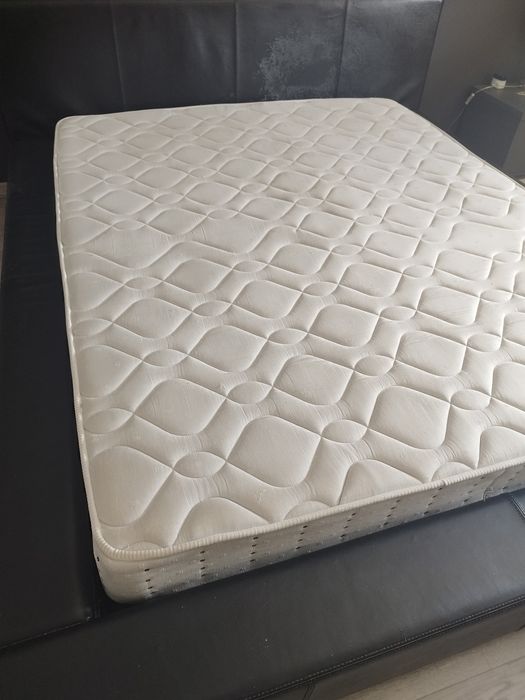 Cama de Casal 160x200 + Estrado + Colchão (Oferta)