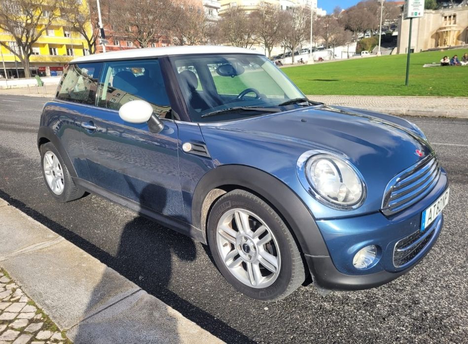 Mini Couper D 159 mil quilómetros particular de garagem