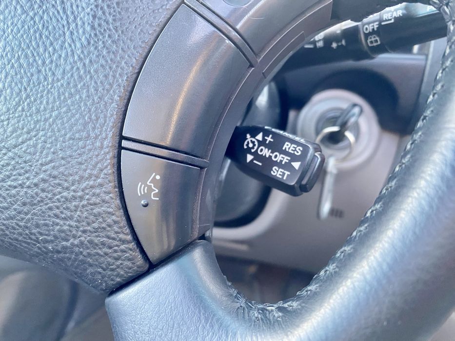 Toyota Land Cruiser HDJ100L