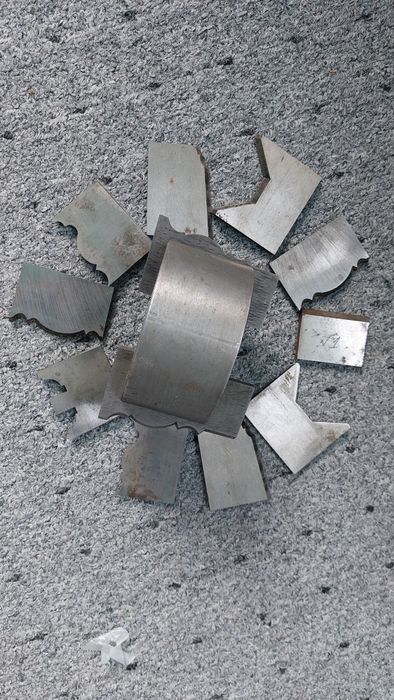 Вал-насадка по дереву з фрезами