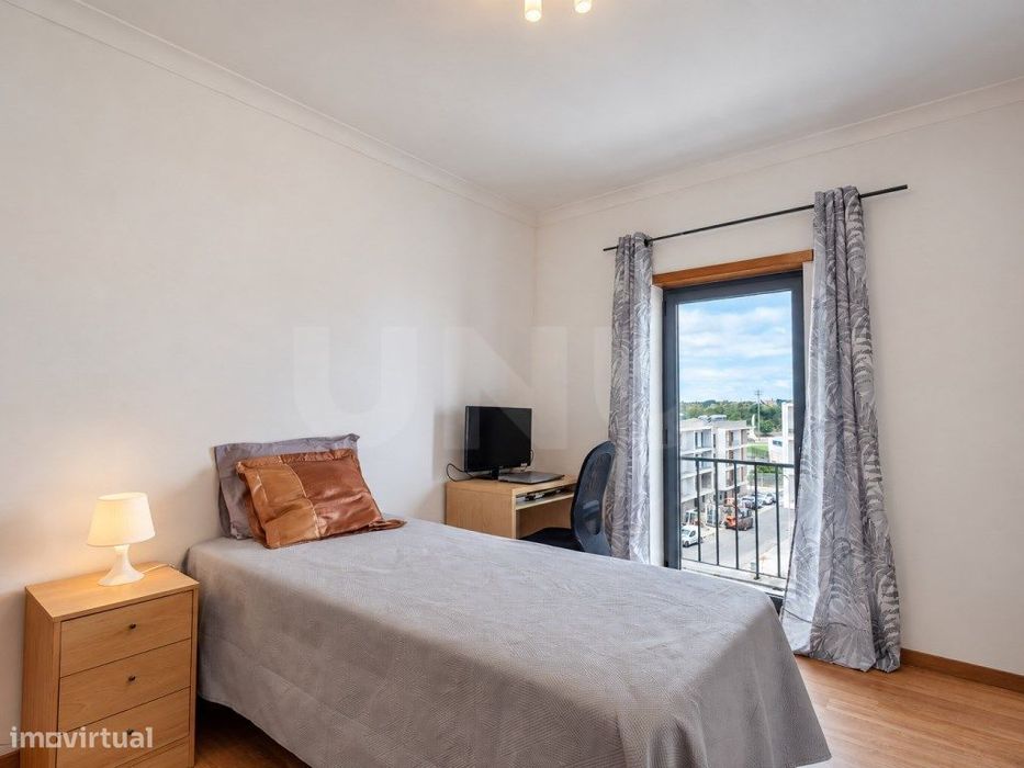 Apartamento T3 junto ao Colégio Rainha D. Leonor, Caldas da Rainha