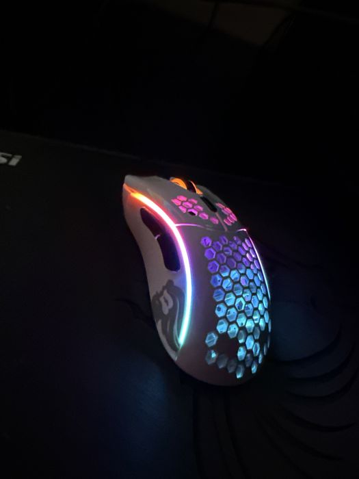 Vendo torre gaming com todos os periféricos