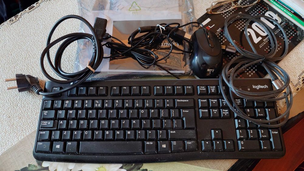 Komputer NTT+ monitor LG I7 dobry do gier, pracy.