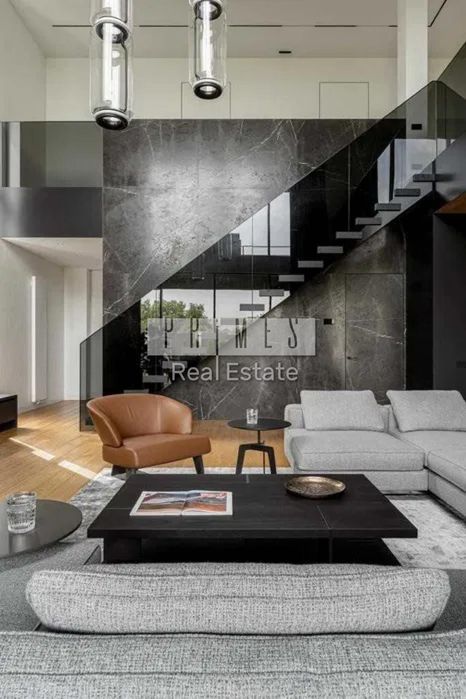 Продаж будинку с. Гатне 390м2
