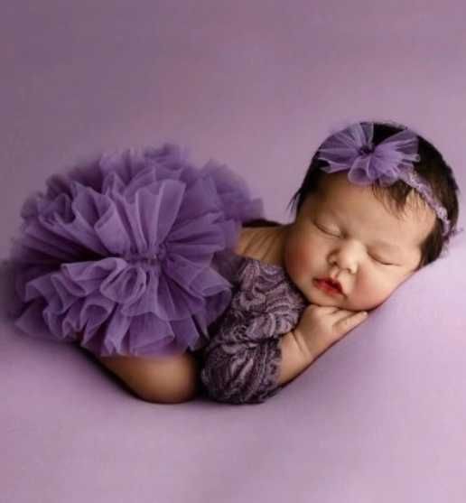 koronkowy strój dla noworodka do sesji zdjęciowej