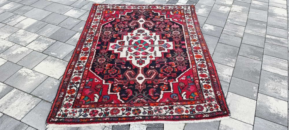 Tuserkan ręcznie tkany dywan wełniany irański 151 x 110 cm Iran